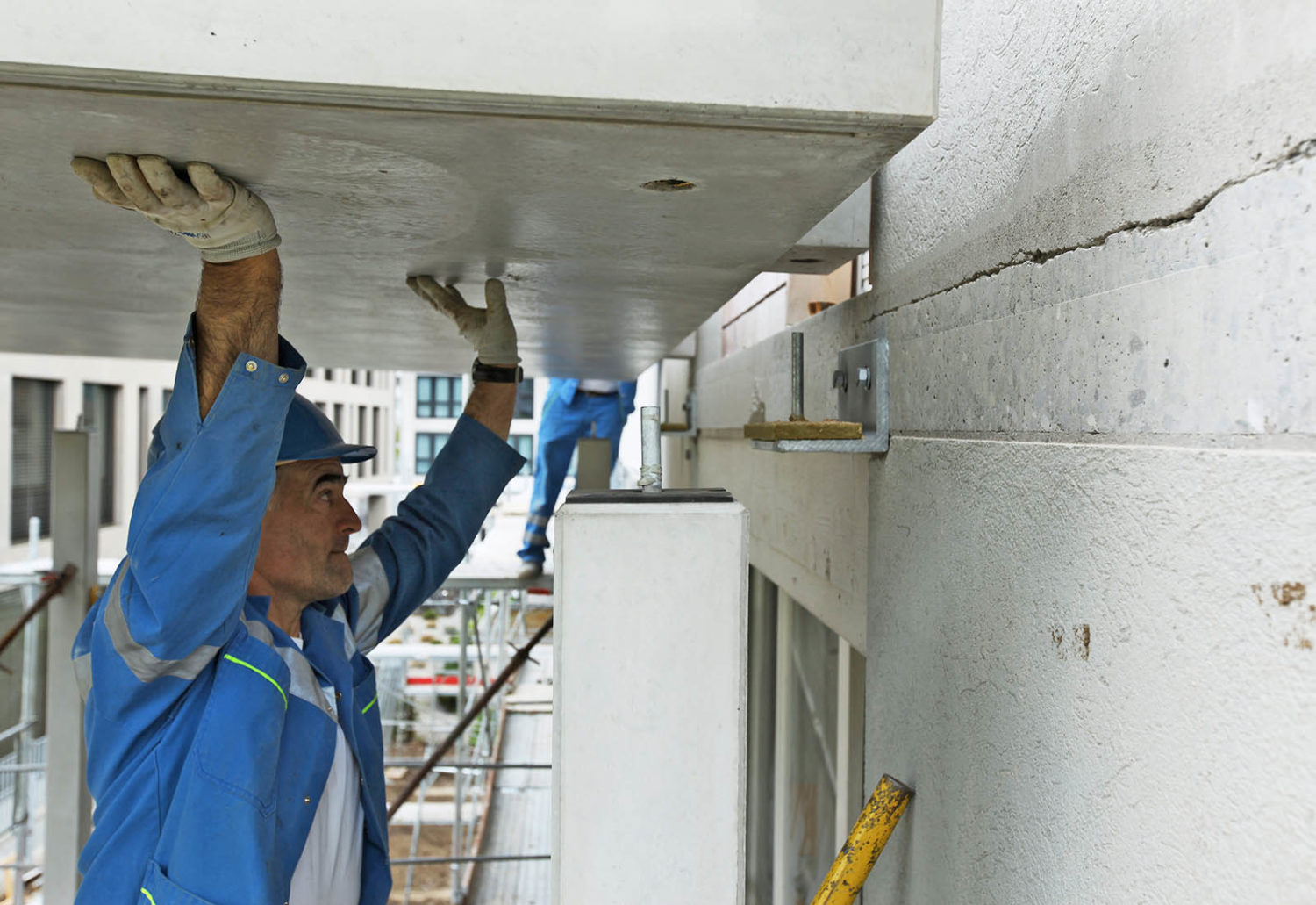 Einfahren der zweiten Balkonplatte
