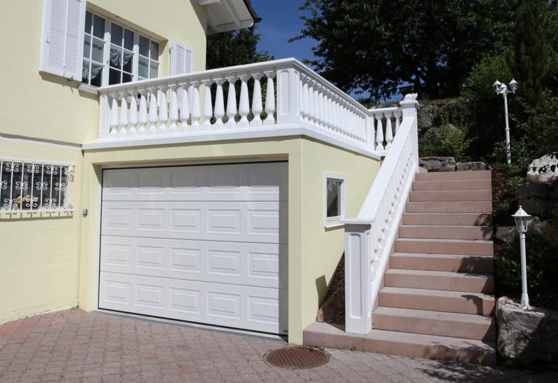 Einzelgarage mit Terrasse
