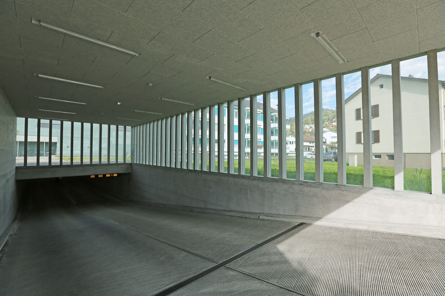Parkhaus und Fahrradunterstand, Bahnhof Wattwil SG