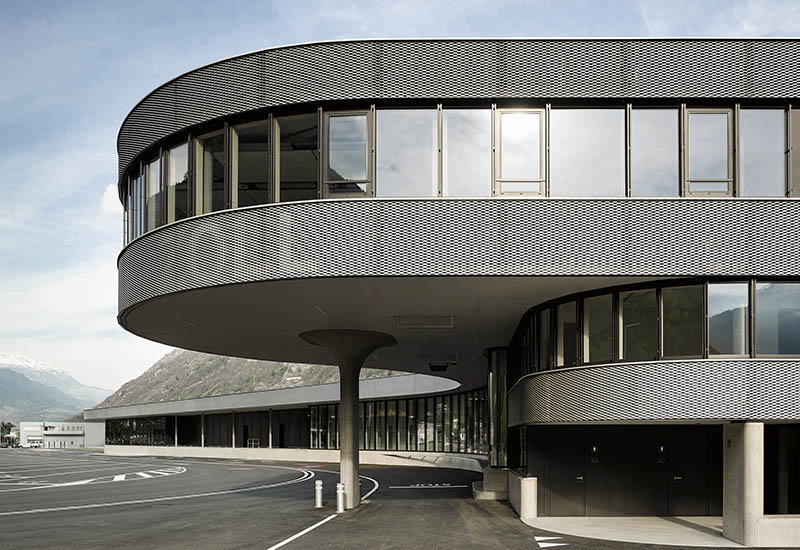 Oval-Betonstütze Neubau Zollanlage Brig-Glis