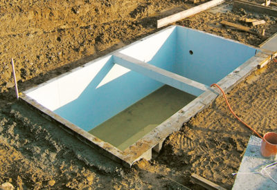 Regenwasser-Speicherbecken und Retentionsbecken aus Beton