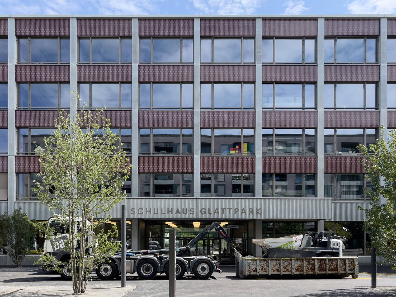 Betonelemente für das Schulhaus Glattpark in Opfikon